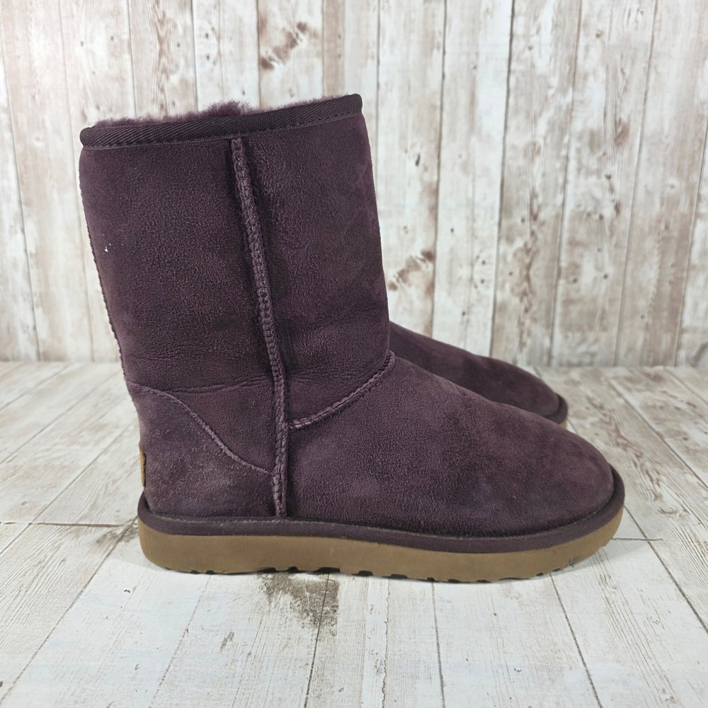 UGG Classic Short II Dark Purple Suede Sheepskin Boots 1016223 Womens 7